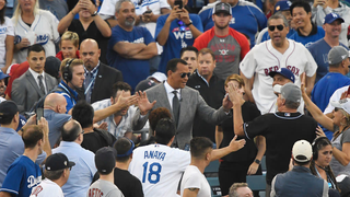 Alex Rodriguez Considers Crapping Out Of View